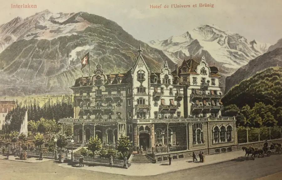 Kolorierte Postkarte des Hotel de l’Univers et Brünig
