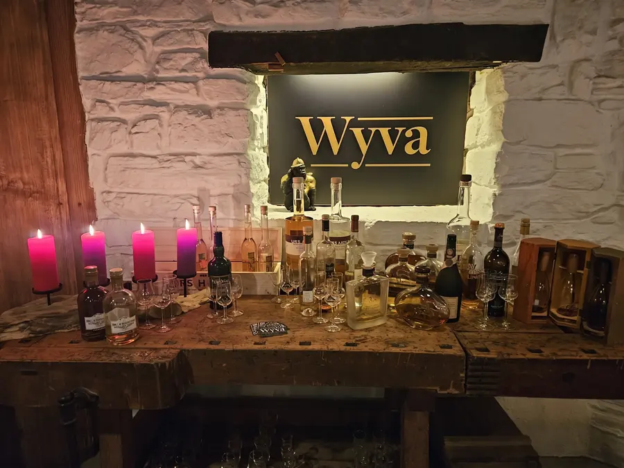Counter of the Wyva wine bar with candles